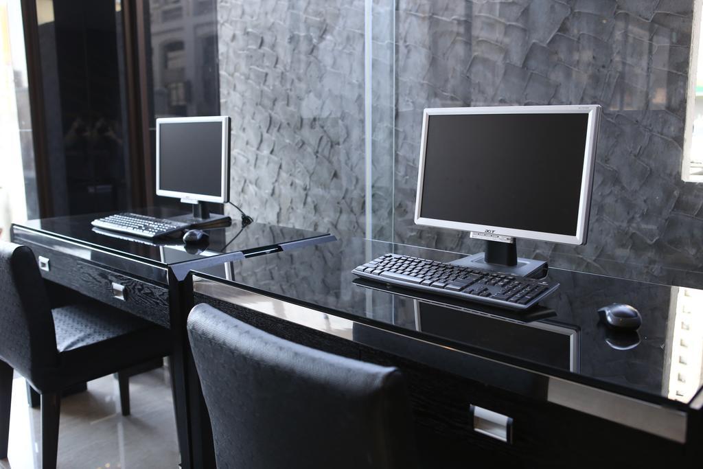 Kun Hotel Тайчжун Экстерьер фото